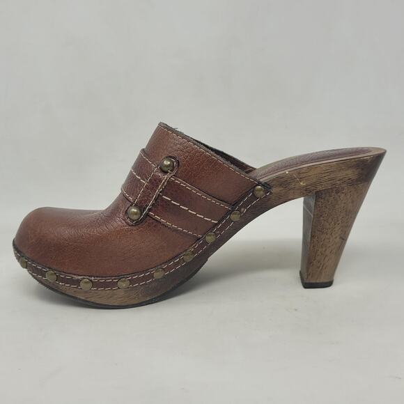 Banana Republic Clogs 7 Brown Leather Wooden Heel Studs Mules Boho Platform Y2K - Picture 9 of 12